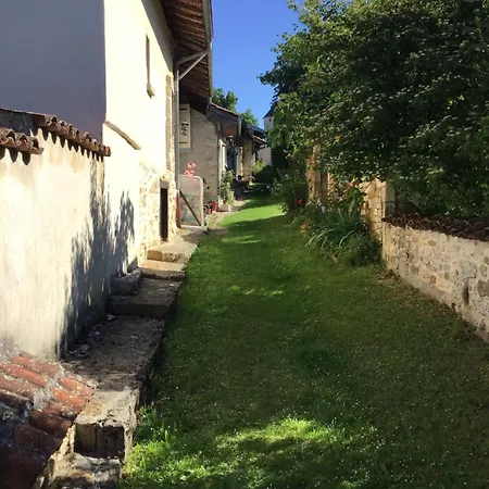 Ferienhaus Lucie *